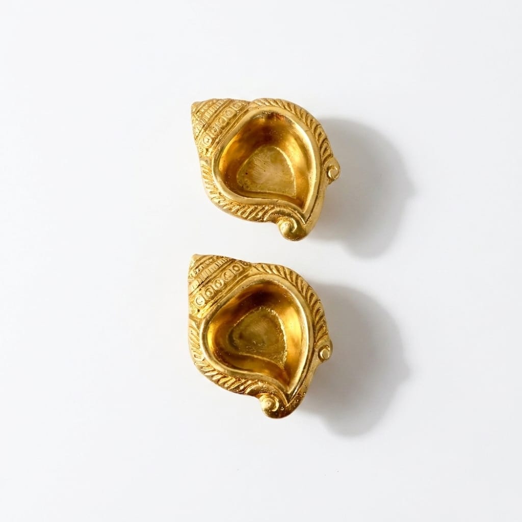 DiyaOil Lamp Pure Brass- (Set of 2) leaf shaped